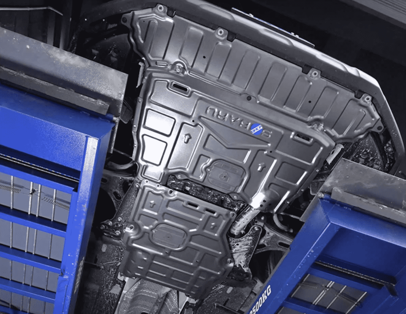 Xevaban.com ở 214 Giải Phóng là đơn vị chuyên cung cấp phụ kiện oto, đồ chơi oto, đồ chơi subaru forester, phụ kiện subaru forester, xevaban, 214 giải phóng, giáp gầm forester, giáp động cơ forester, bảo vệ gầm forester, bảo vệ động cơ forester.